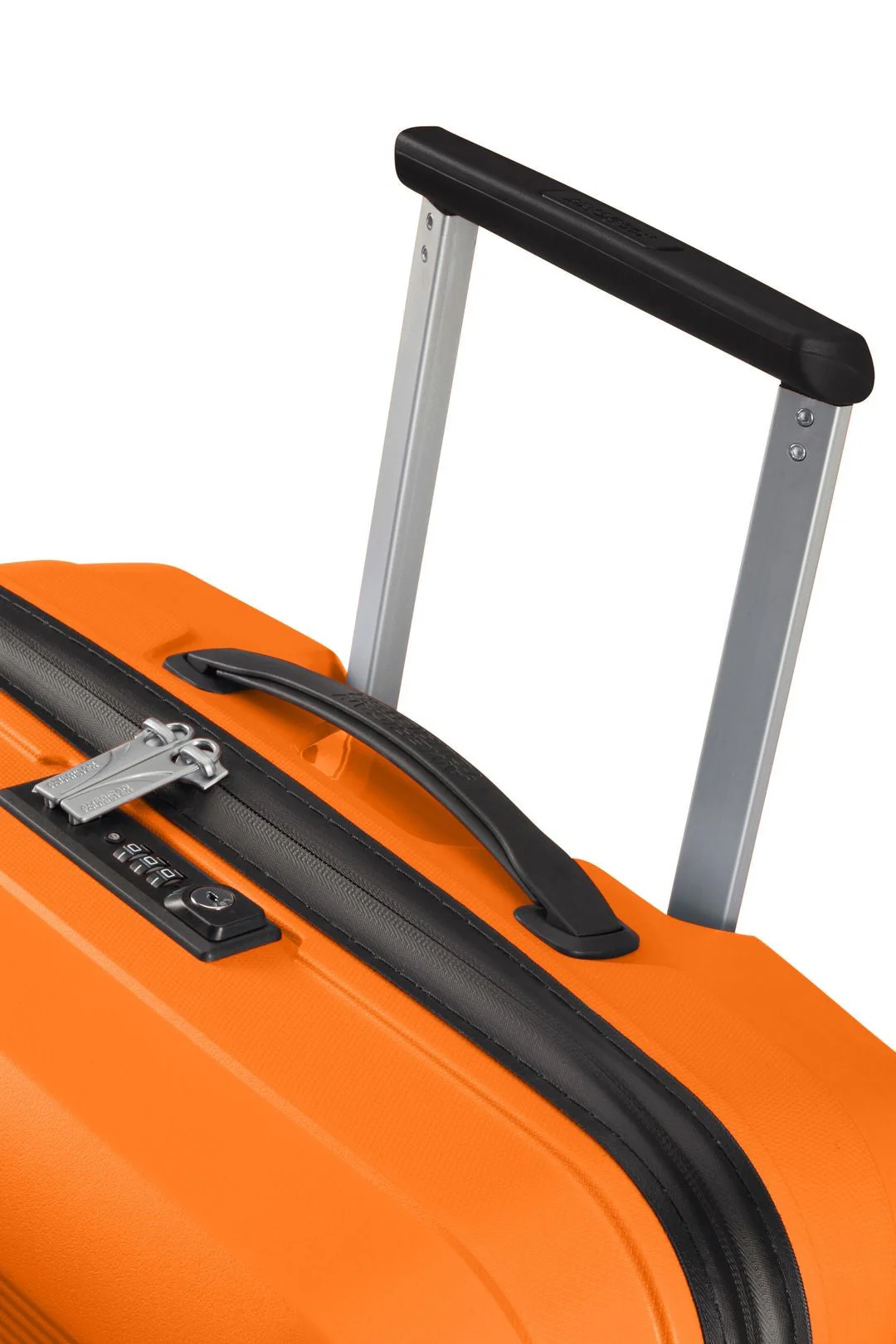 Airconic de American Tourister  Spinner Talla Mediana - Image 52
