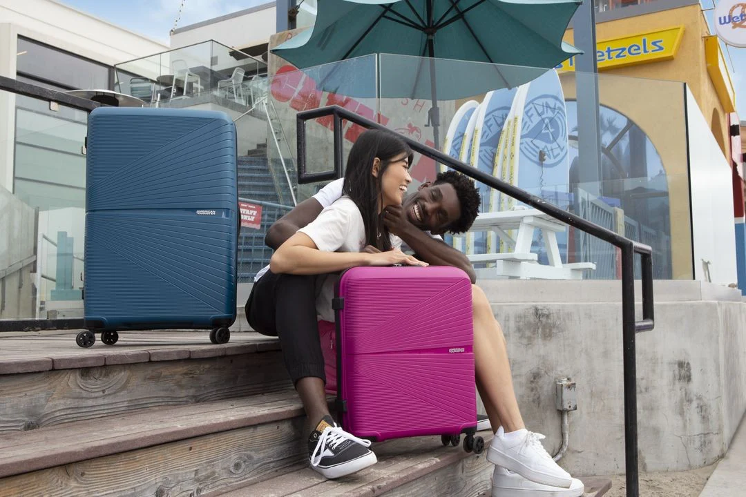 Airconic de American Tourister  Spinner Talla Mediana - Image 82