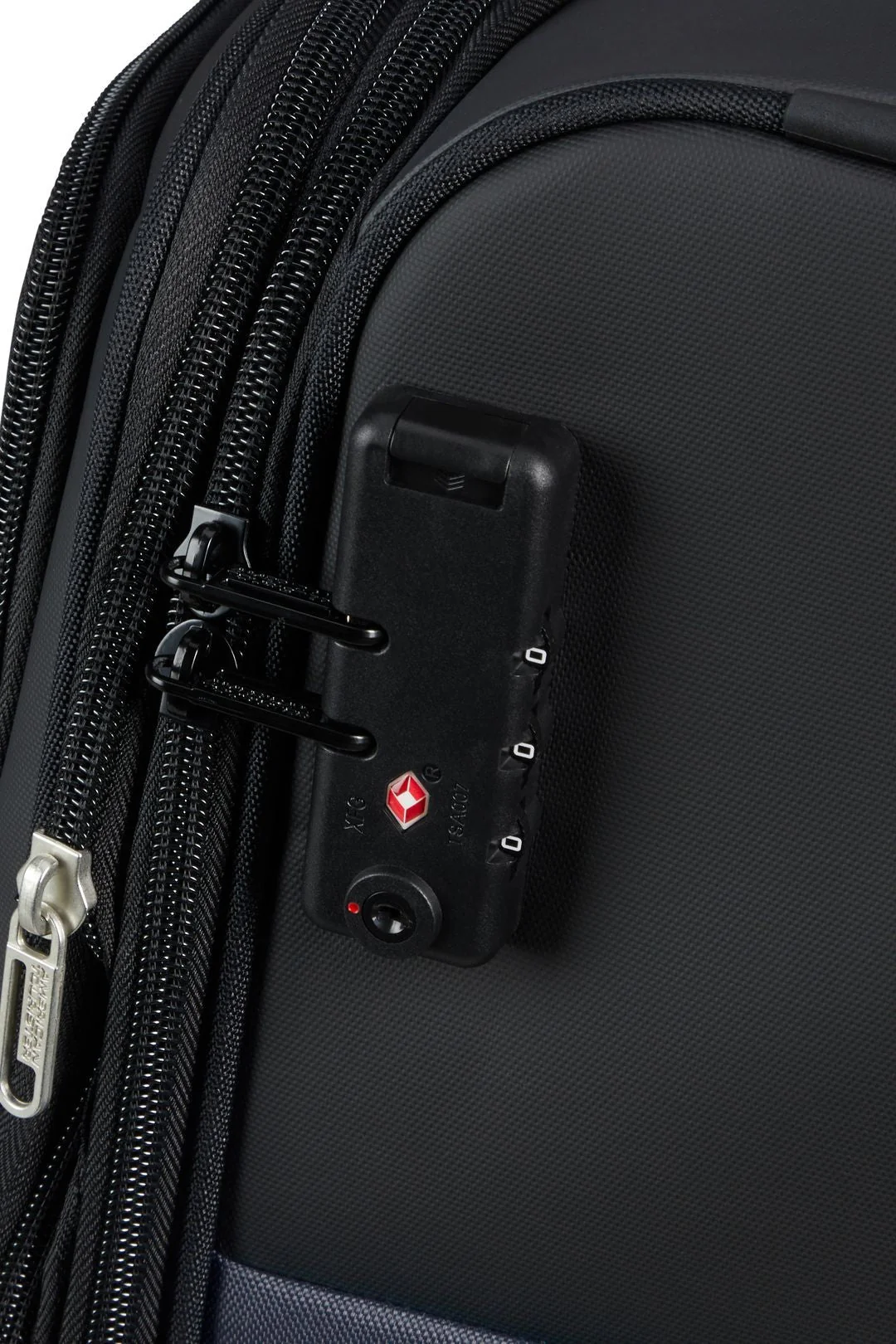 AMERICAN TOURISTER MALETA DE CABINA DARING DASH 55CM - Image 7