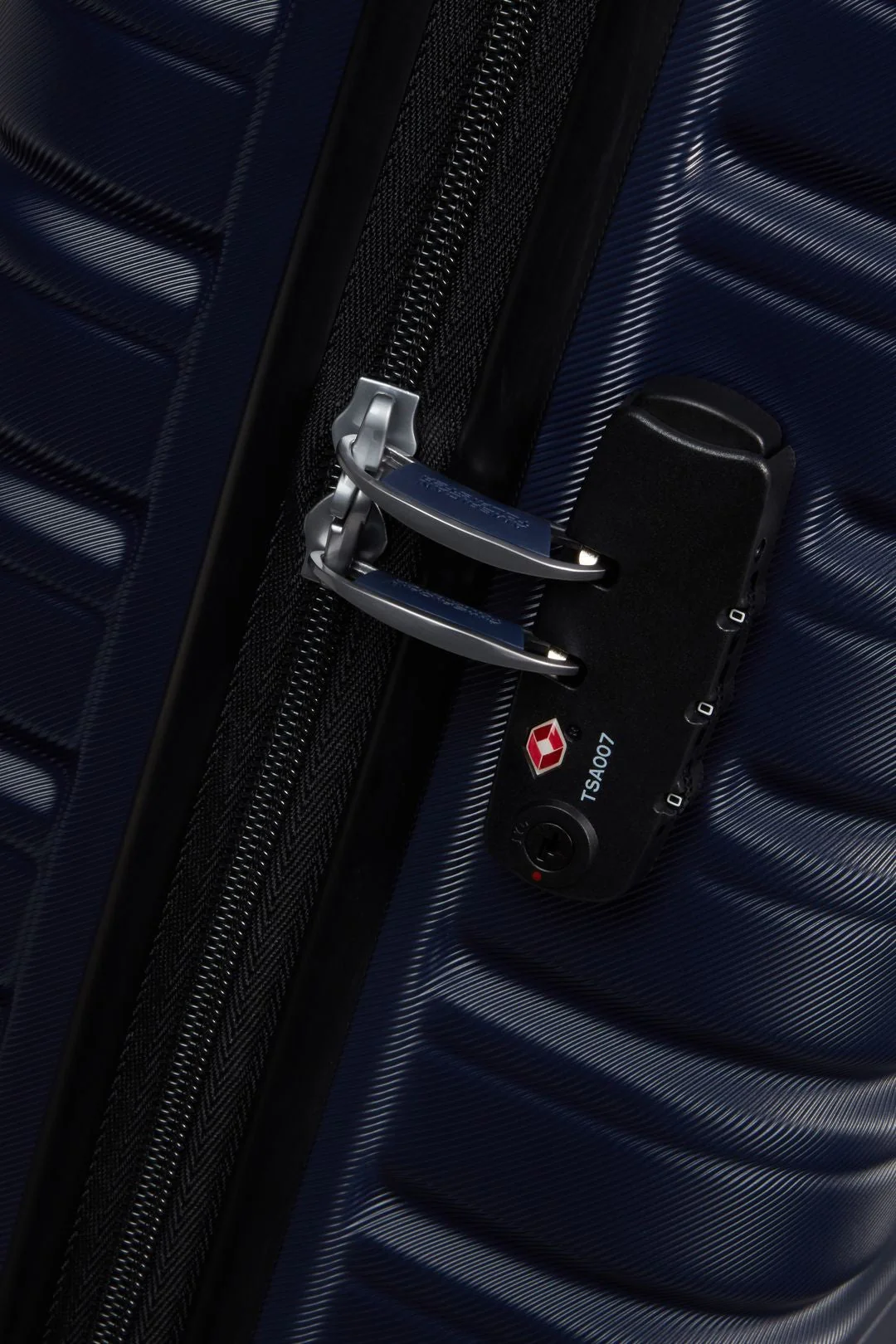 AMERICAN TOURISTER MALETA DE CABINA FLASHLINE 55CM - Image 18