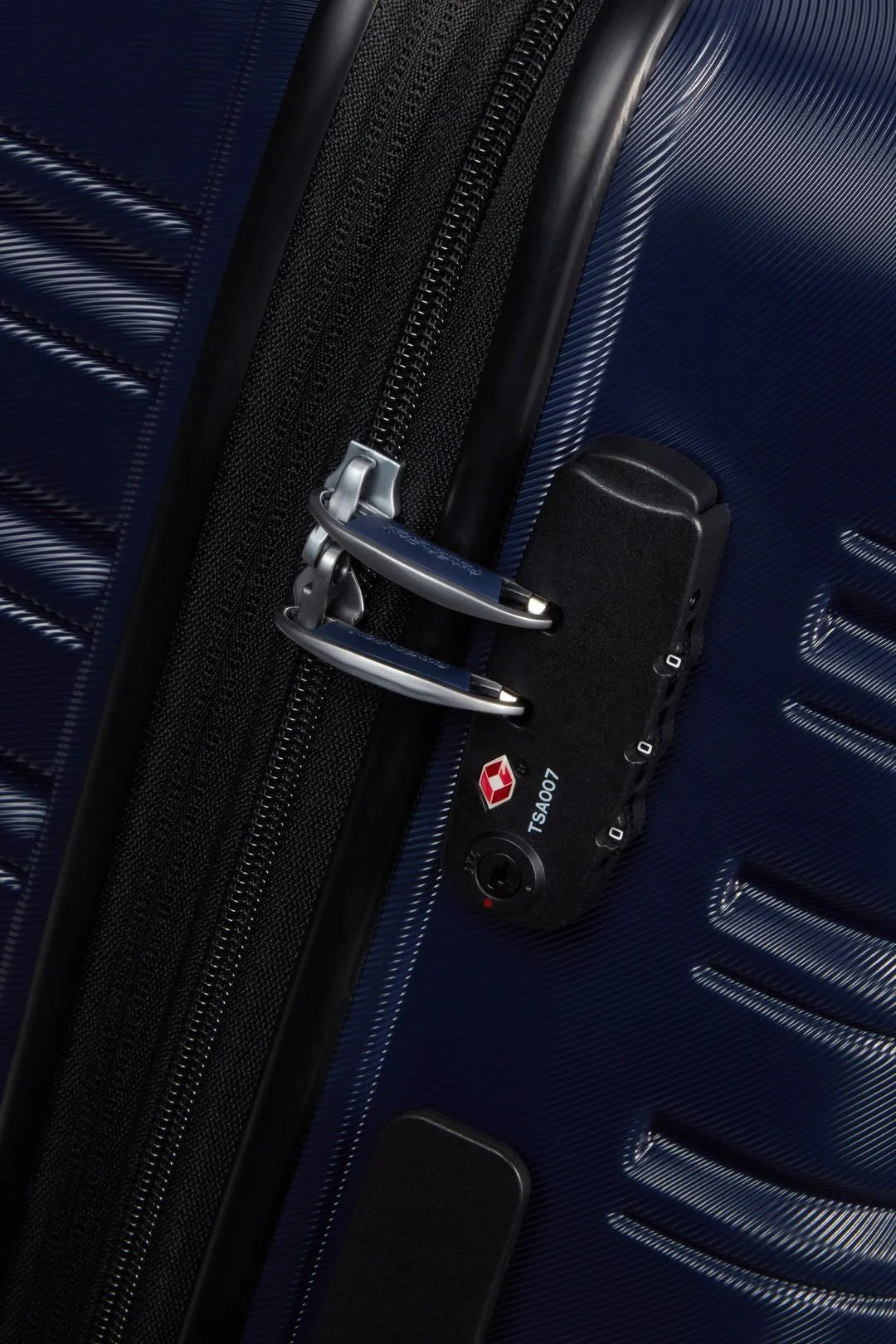 AMERICAN TOURISTER MALETA GRANDE EXTENSIBLE FLASHLINE 78CM - Image 4