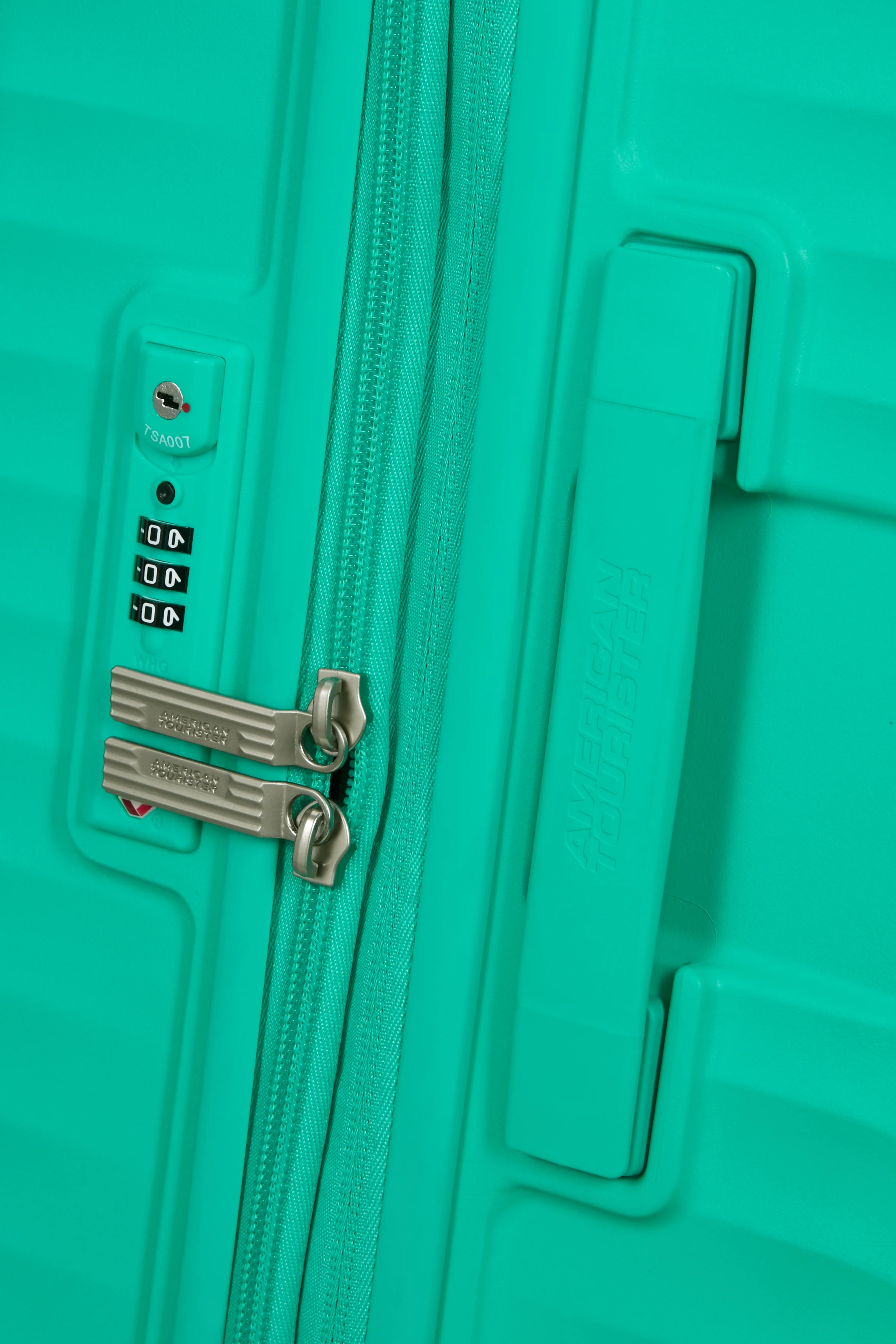 AMERICAN TOURISTER maleta mediana 68cm extensible DIABLAST - Image 18