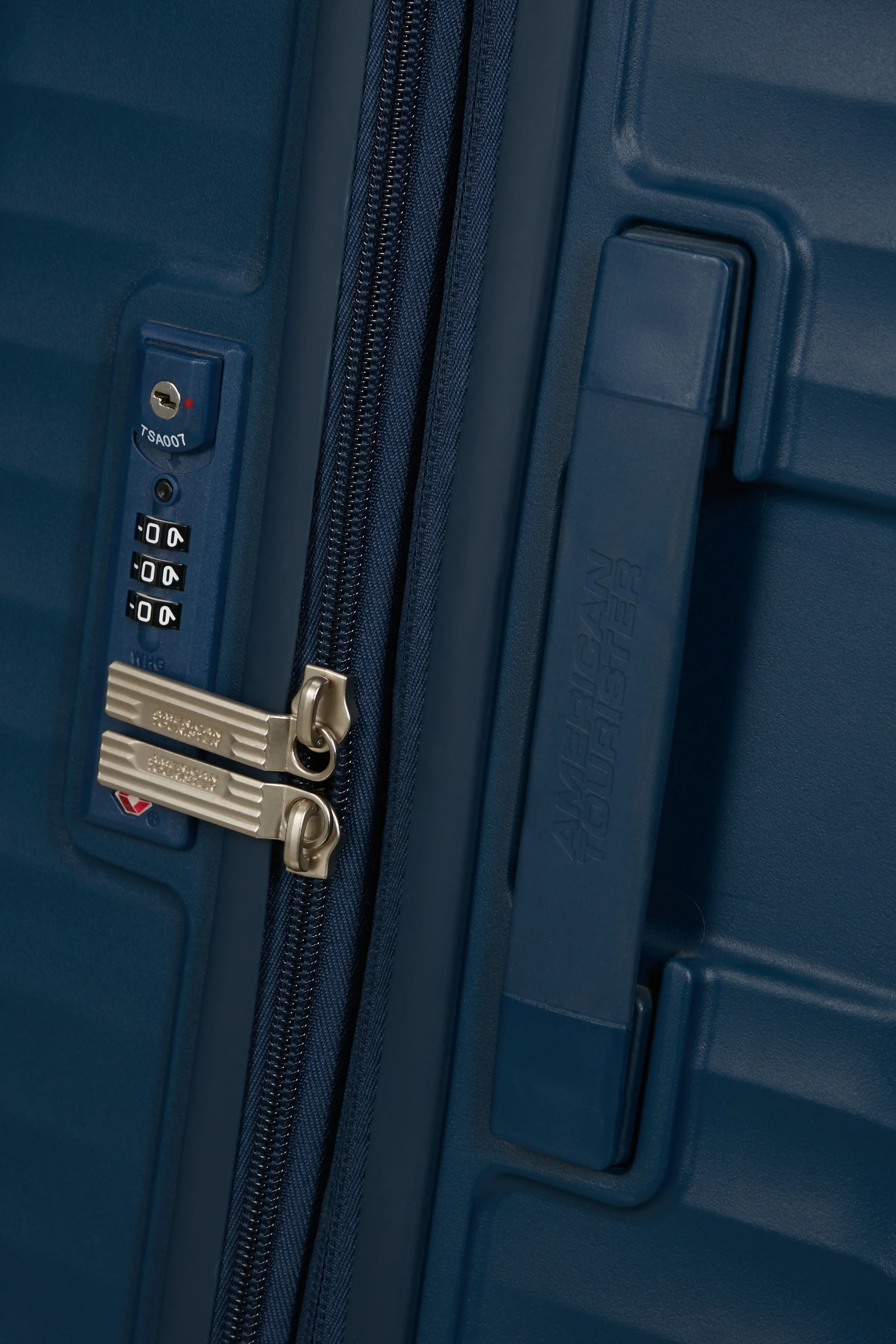 AMERICAN TOURISTER maleta mediana 68cm extensible DIABLAST - Image 57