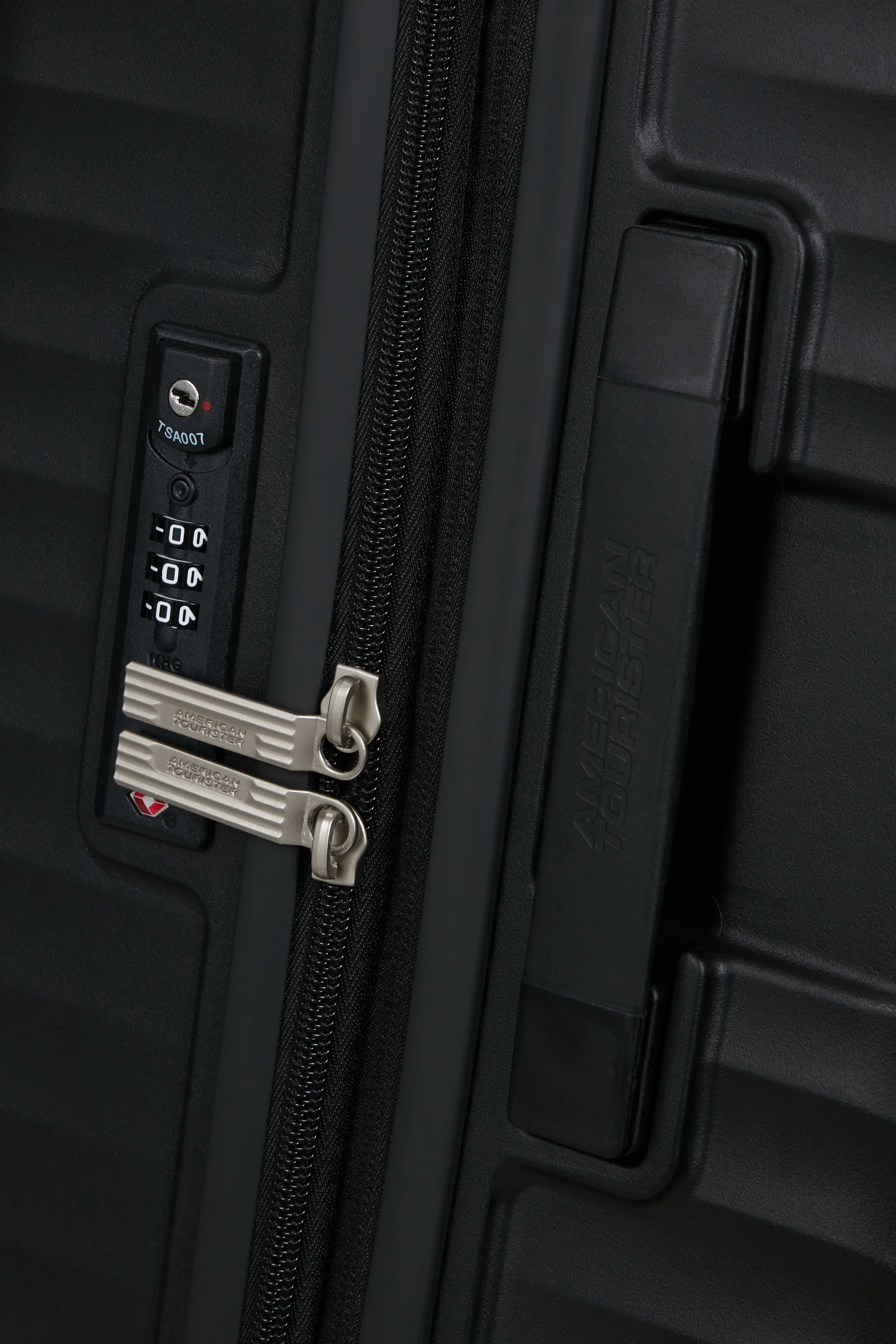 AMERICAN TOURISTER maleta mediana 68cm extensible DIABLAST - Image 68