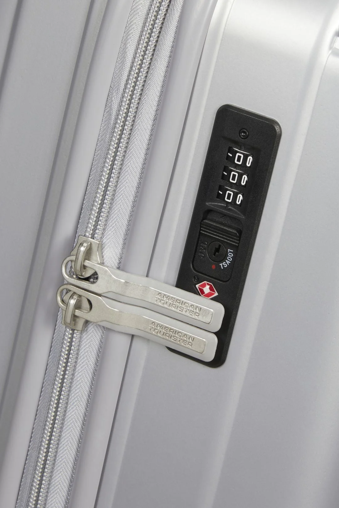 AMERICAN TOURISTER TROLLEY RIGIDO GEOPOP 67CM - Image 15