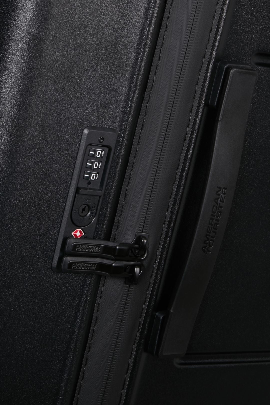 AMERICAN TOURISTER TRUNK TRAILON 73CM - Image 13