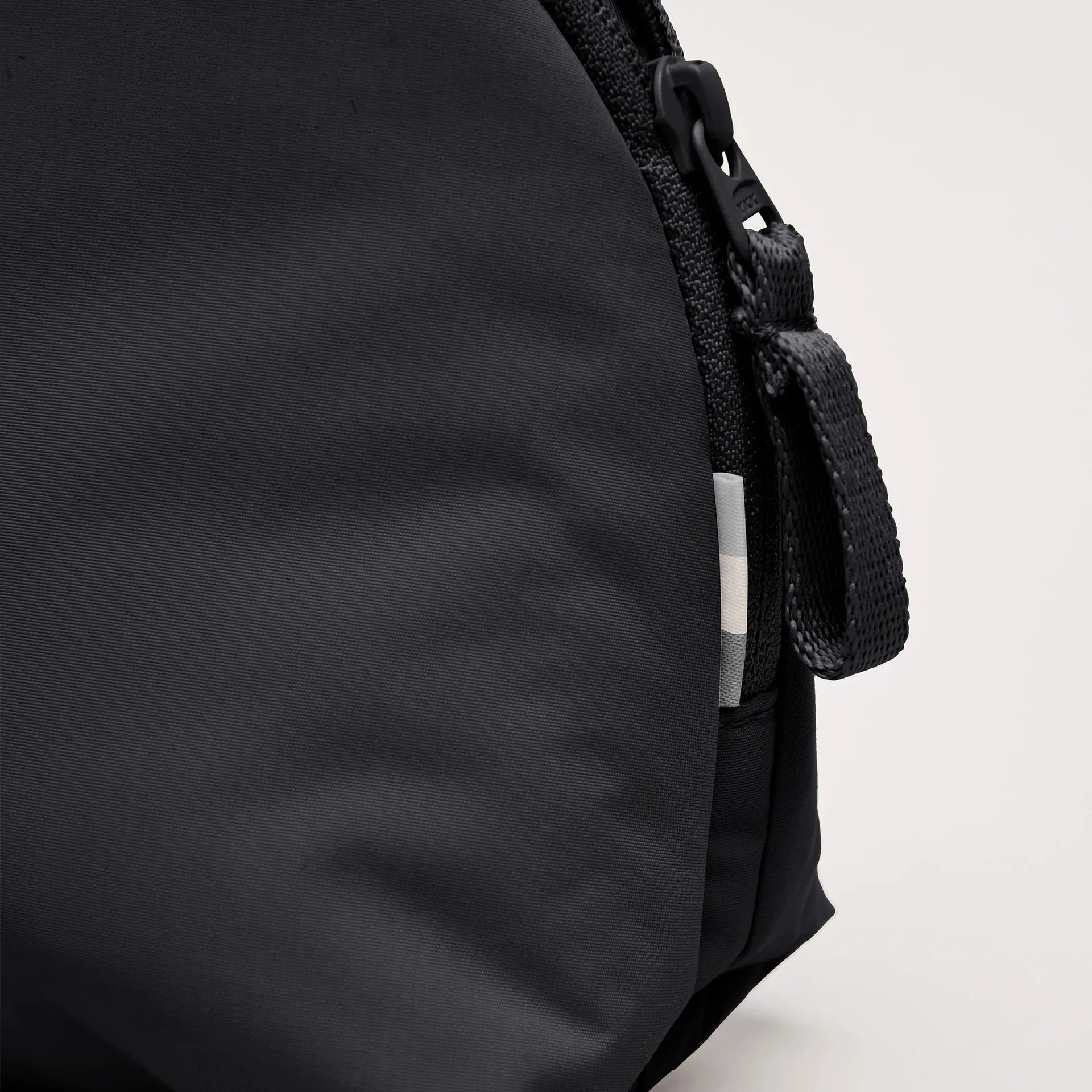 GOT BAG CLOUD POCKET BAG MONOCHROME - Image 7