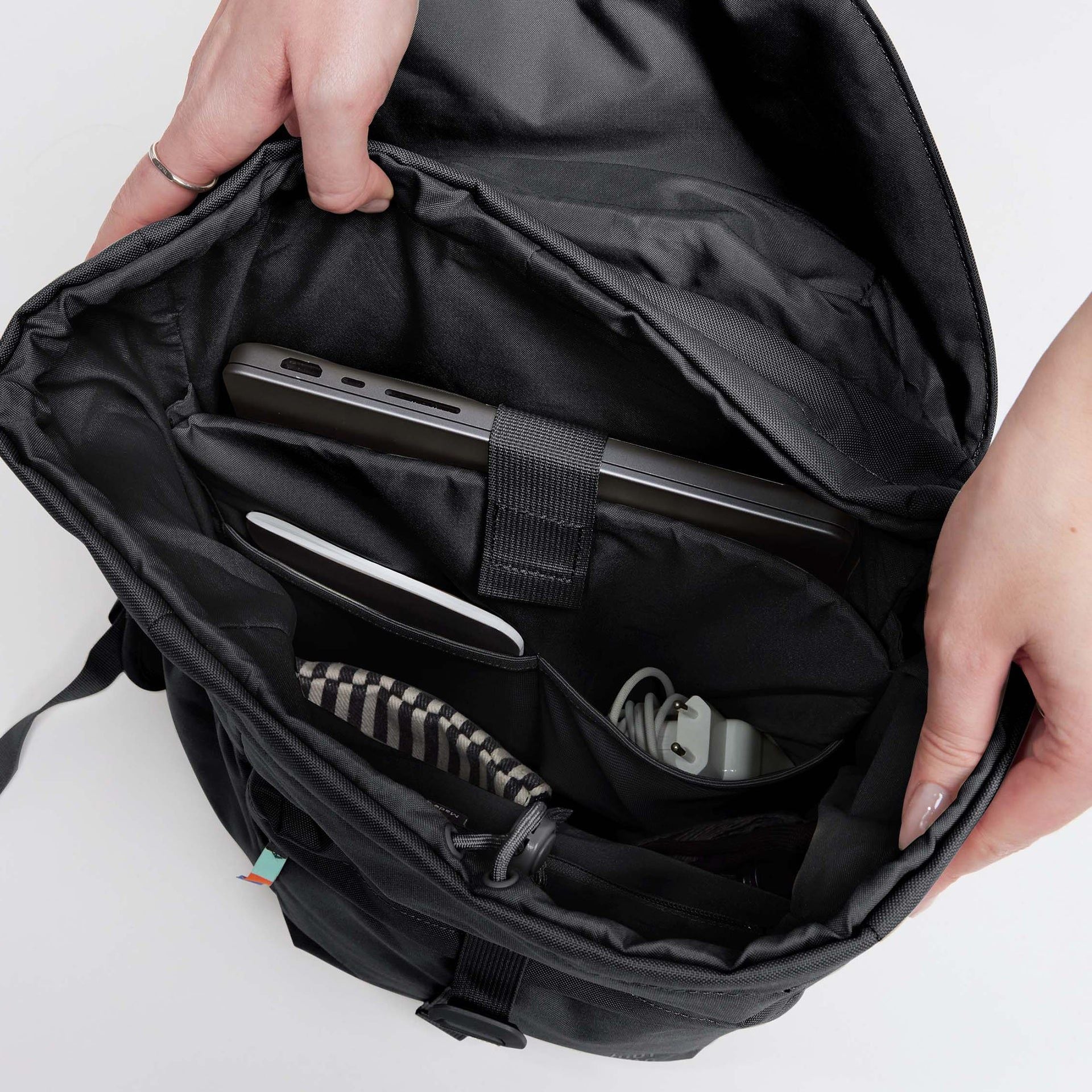 GOT BAG MOCHILA FLAP PACK - Image 20