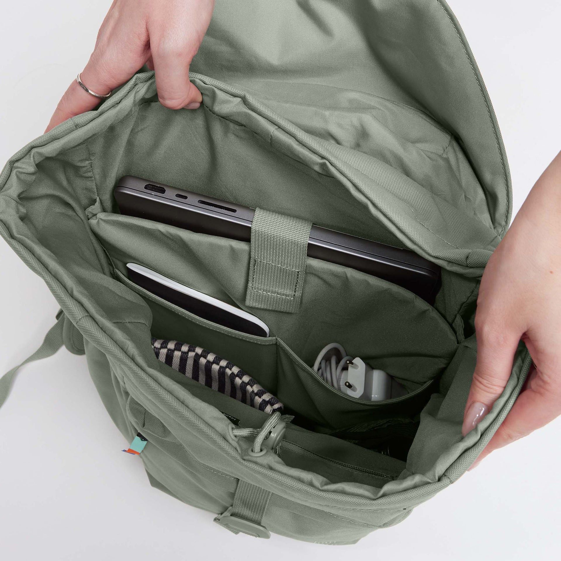 GOT BAG MOCHILA FLAP PACK - Image 34