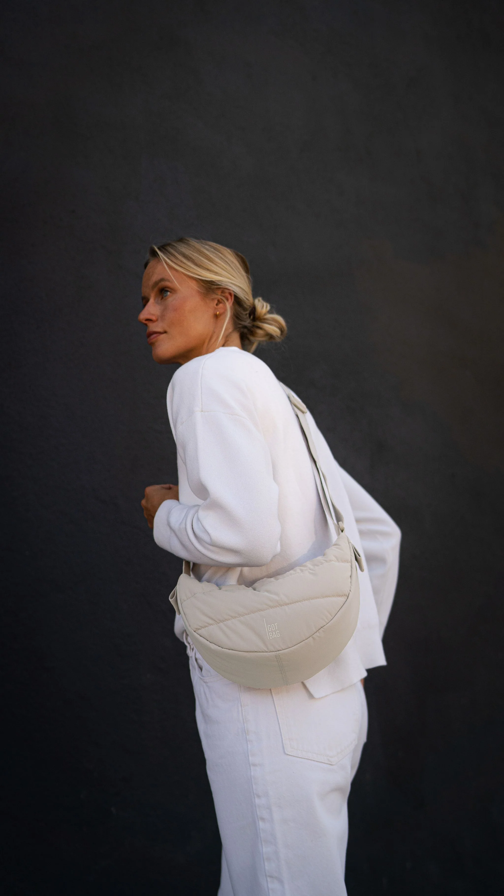 GOT BAG PUFFER MOON BAG SMALL MONOCHROME - Image 12