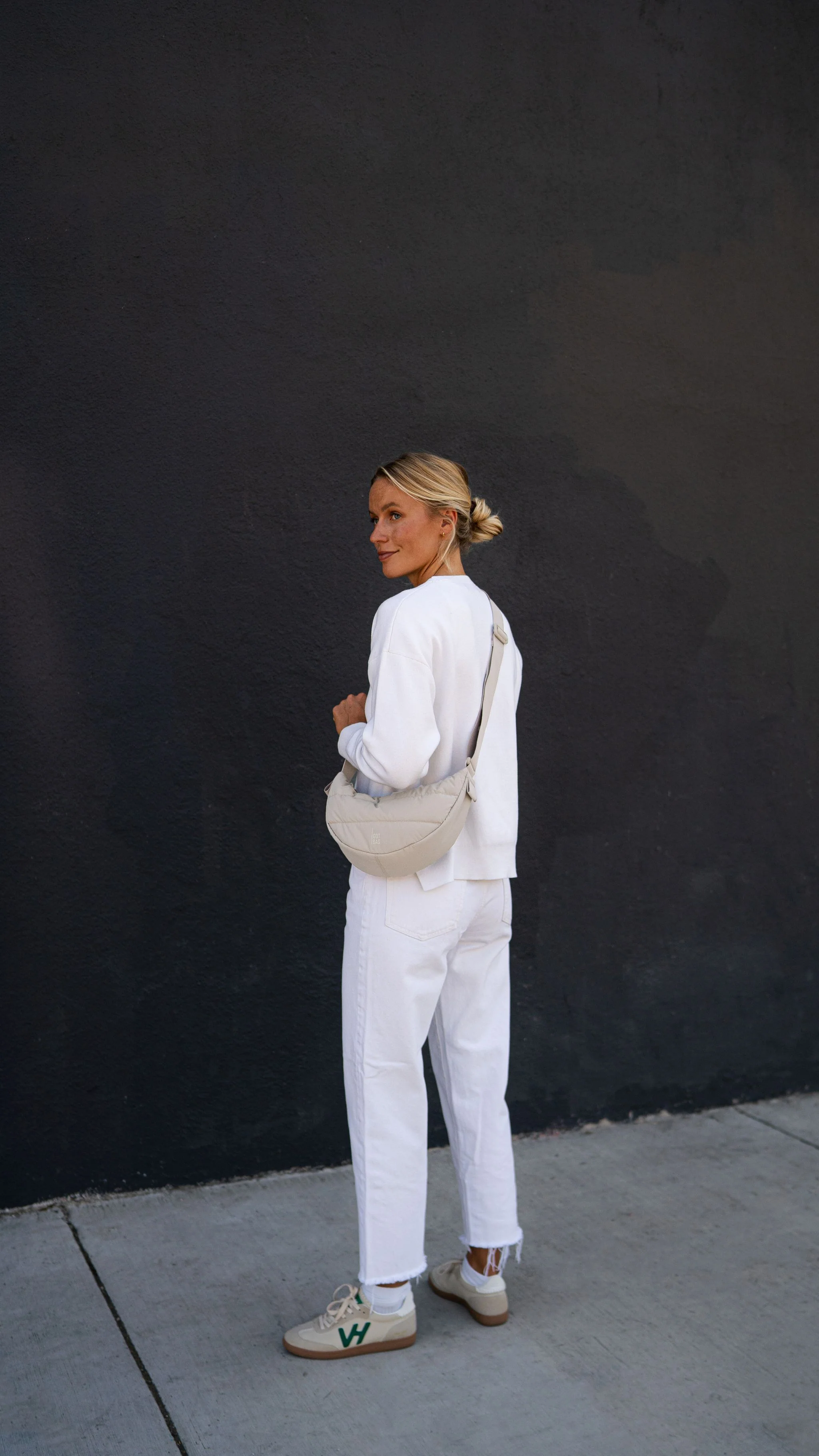 GOT BAG PUFFER MOON BAG SMALL MONOCHROME - Image 13