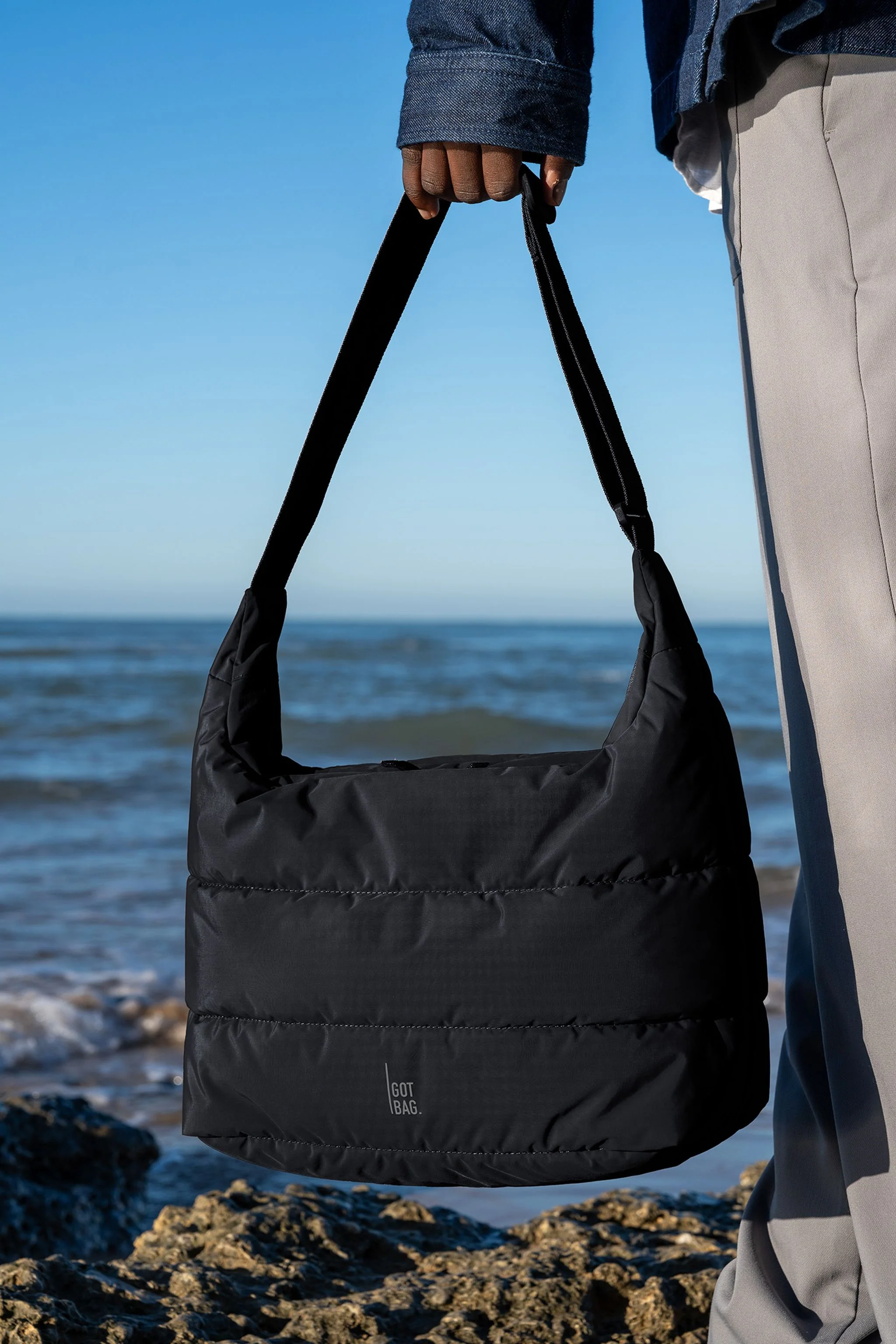 GOT BAG PUFFER SQUARE BAG LARGE MONOCHROME - Image 19