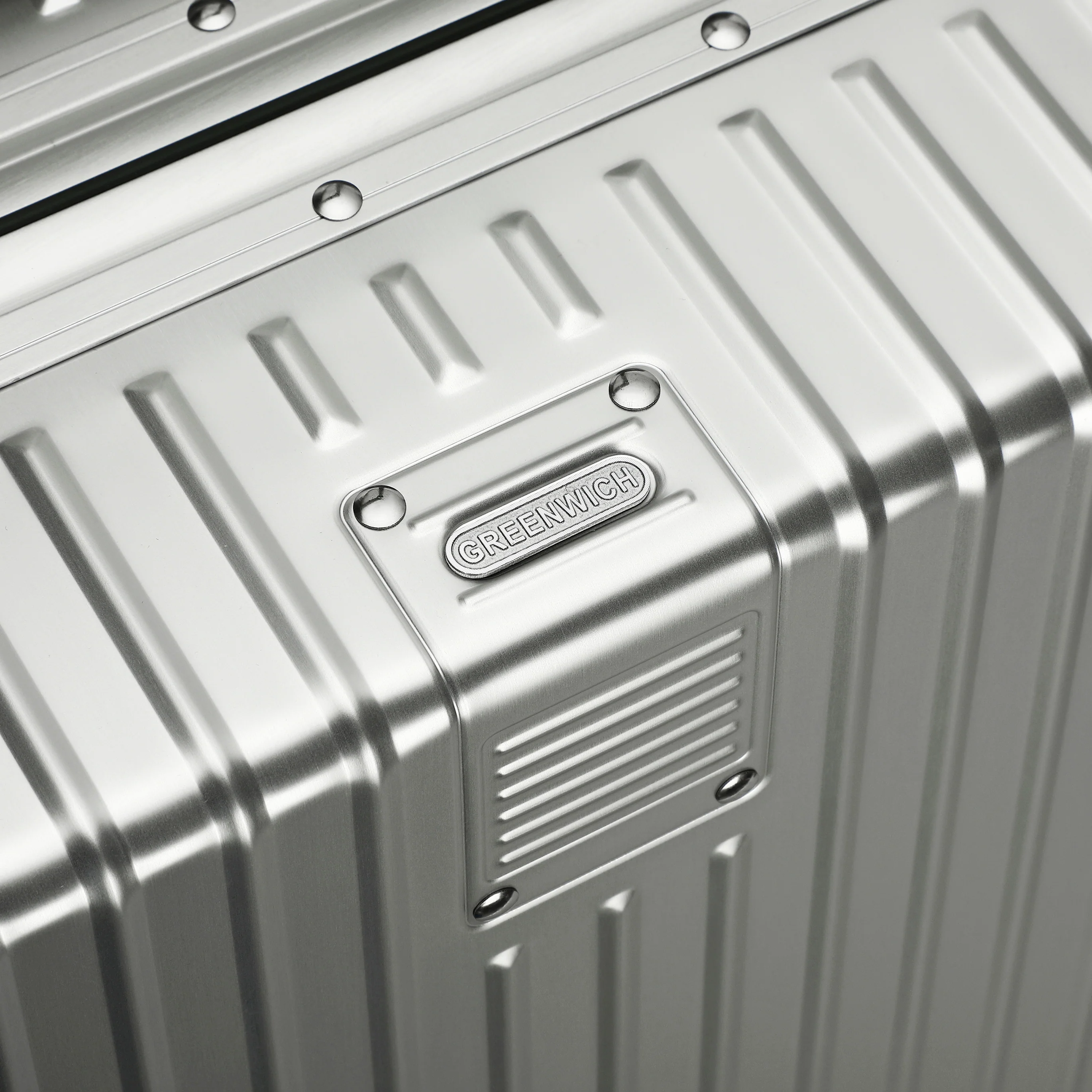GREENWICH Maleta 100% ALUMINIO Praga Mediana 66.5cm - Image 94