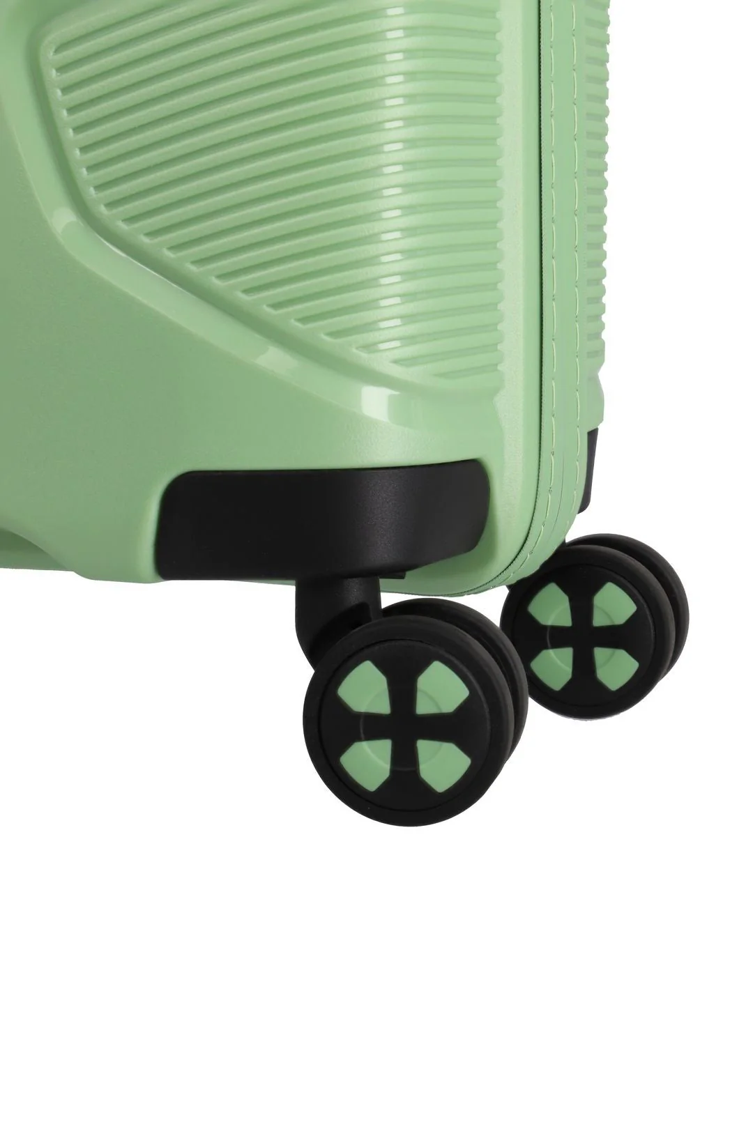 IP1 IMPACKT MALETA DE CABINA CON USB PORT 55CM - Image 115