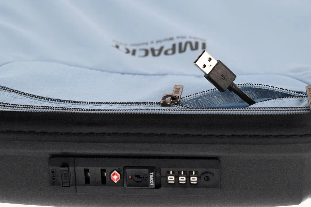 IP1 IMPACKT MALETA DE CABINA CON USB PORT 55CM - Image 35