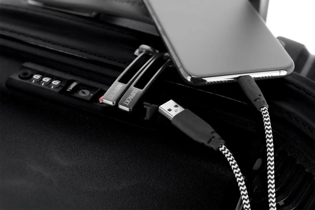 IP1 IMPACKT MALETA DE CABINA CON USB PORT 55CM - Image 6