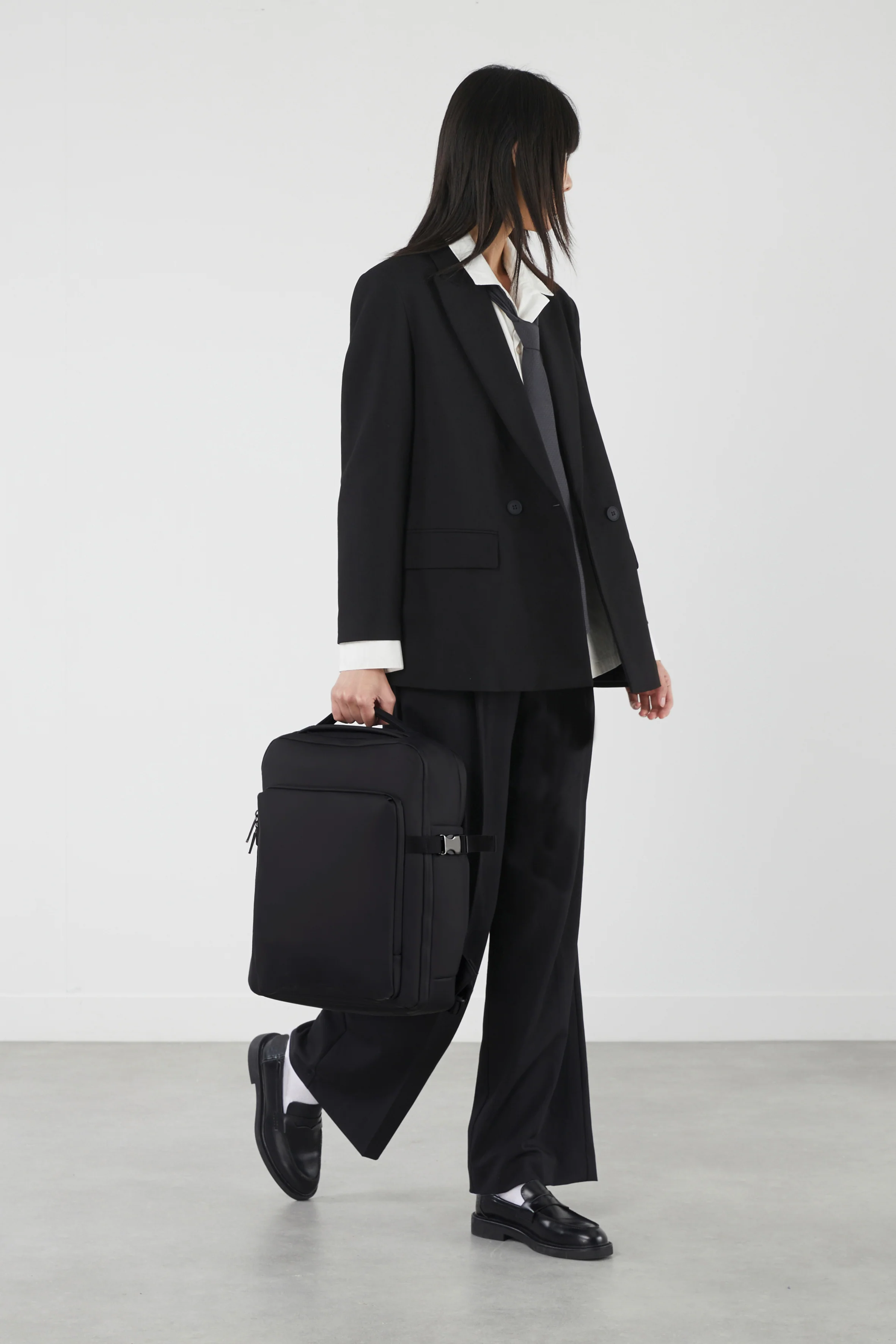LIPAULT mochila pro 16" LOST IN BERLIN Black - Image 9