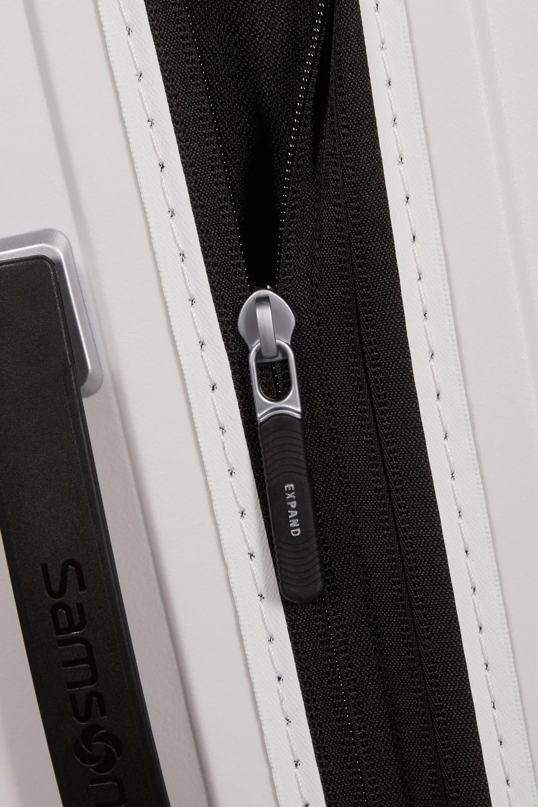 Maleta Gigante Extensible UPSCAPE de Samsonite 81cm - Image 96