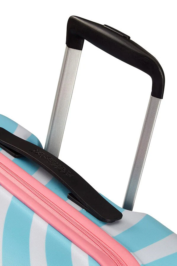 Maleta Grande Minnie Pink Kiss Wavebreaker - Image 5