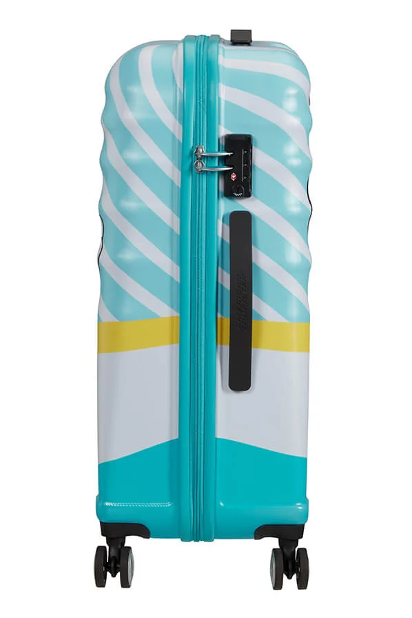 Maleta Mediana Mickey Blue Kiss Wavebreaker - Image 5