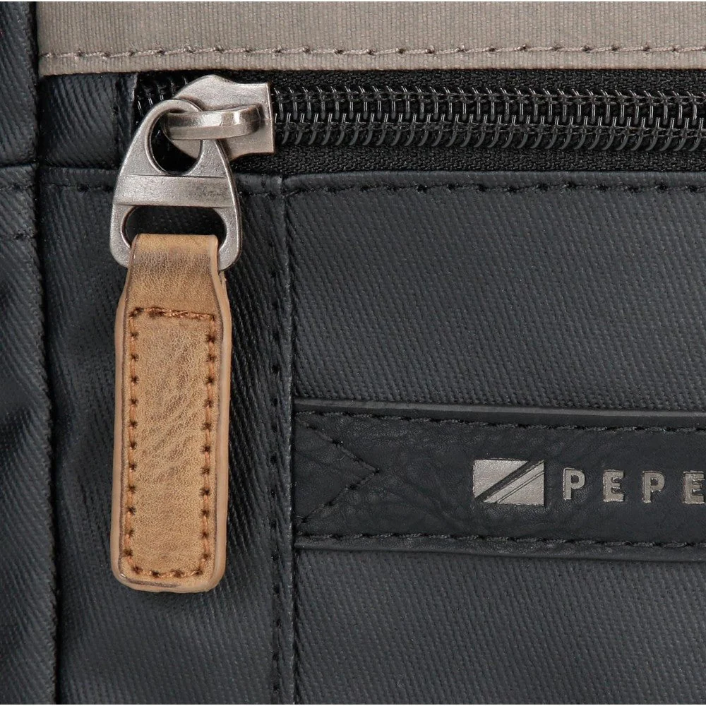 Mochila Adaptable Portaordenador y porta tablet Pepe Jeans Cardiff 15,6´´ dos compartimentos - Image 10