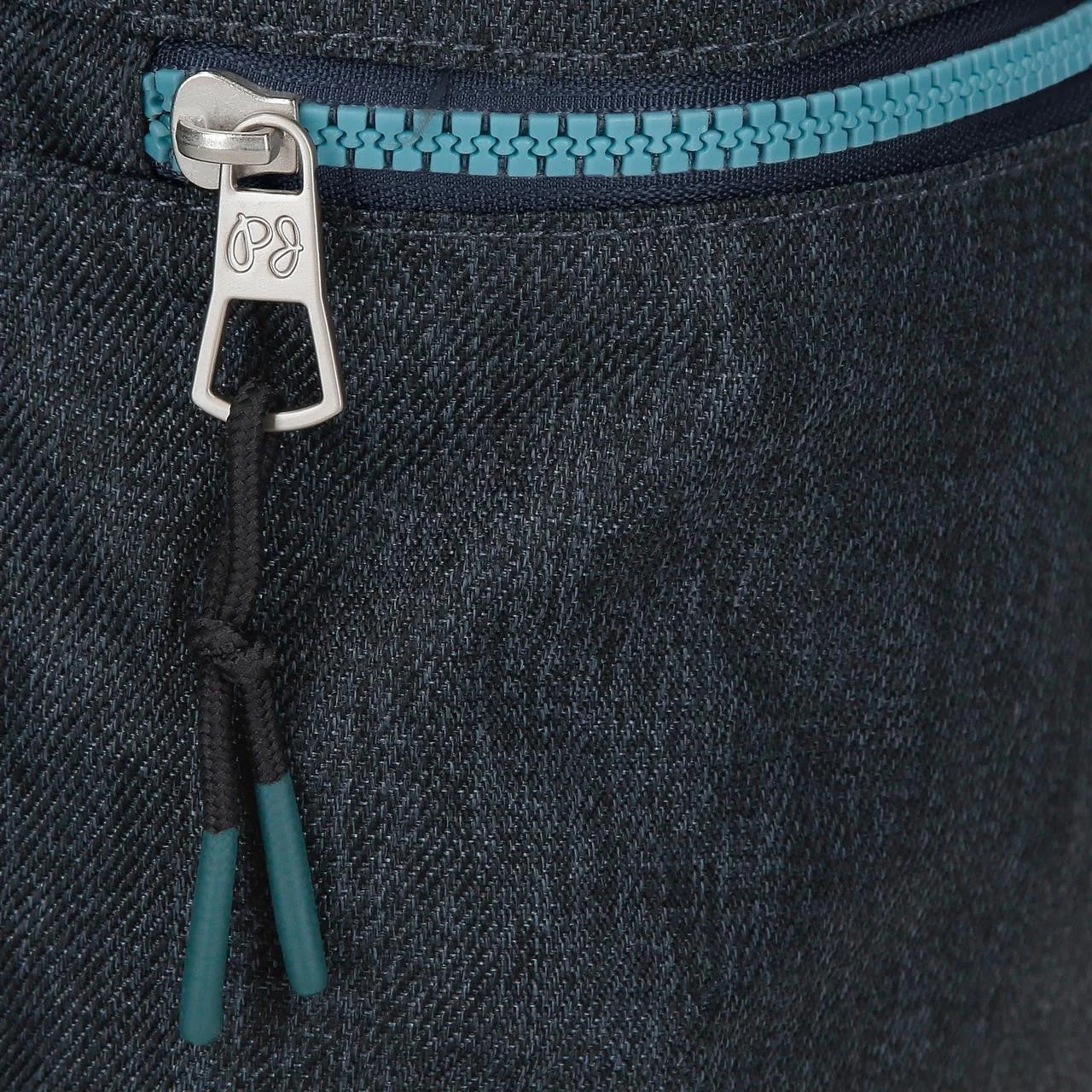 MOCHILA PEPE JEANS EDMON DOS COMPARTIMENTOS - Image 9