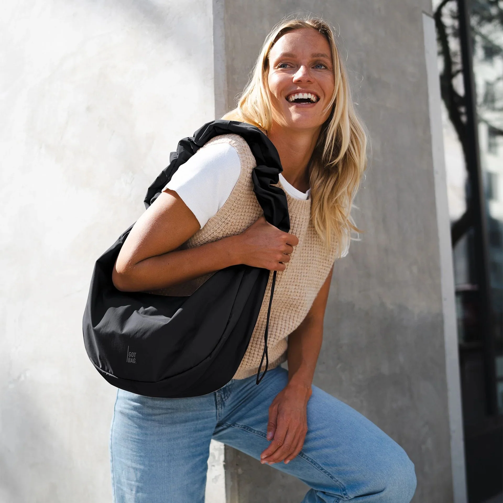 GOT BAG MOON BAG RUFFLE MONOCHROME - Image 49