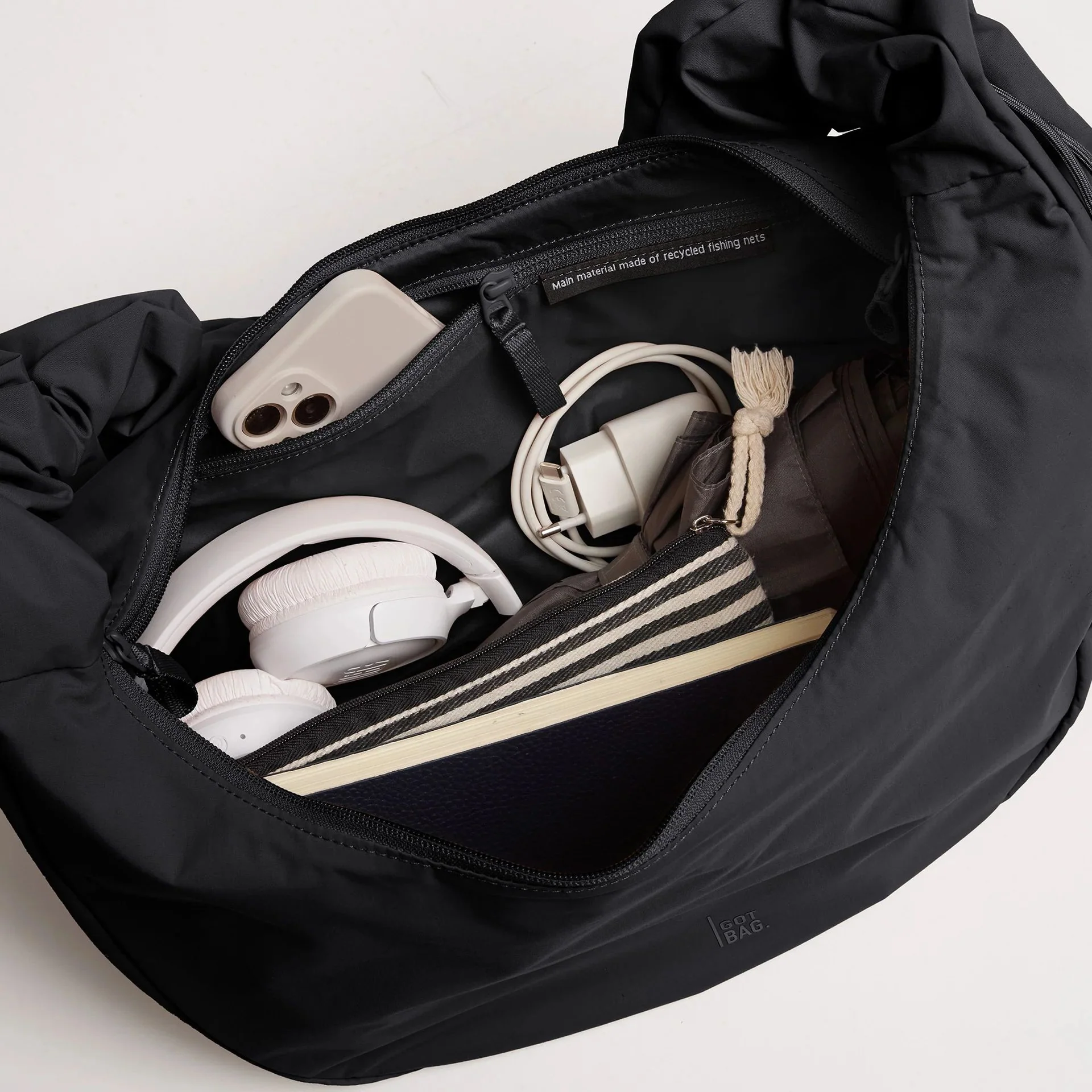 GOT BAG MOON BAG RUFFLE MONOCHROME - Image 53