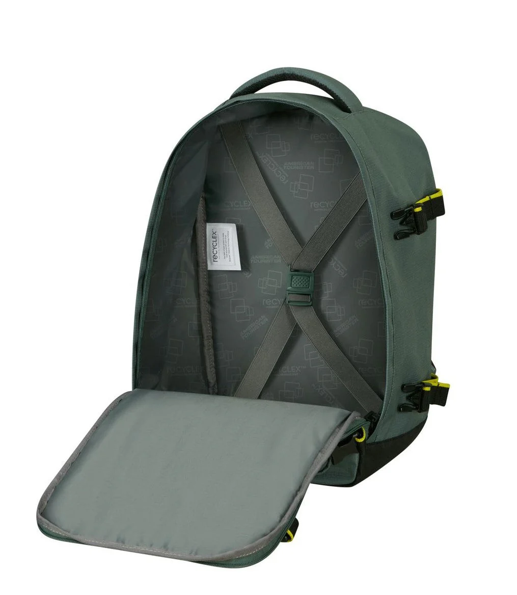 Pack Maleta Cabina FLASHLINE + Mochila TAKE2CABIN de American Tourister - Verde - Image 16