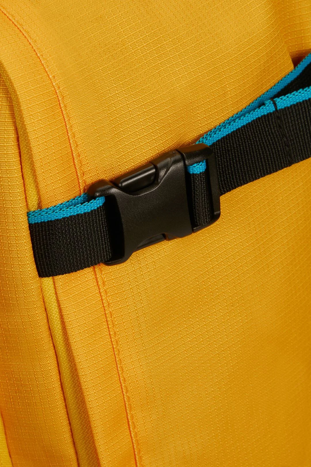 Pack Maleta Cabina SoundBox + Mochila Take2cabin de American Tourister - Amarillo - Image 12