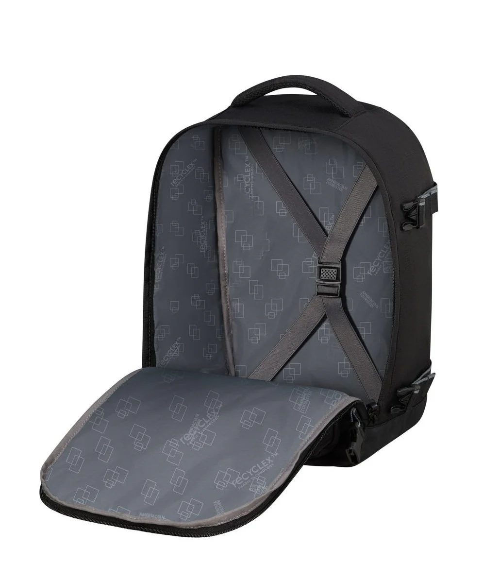 Pack Maleta Cabina SoundBox + Mochila Take2cabin de American Tourister - Negro - Image 17