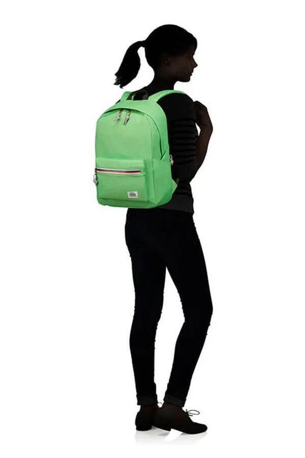 Pack Maleta Cabina SoundBox + Mochila Up Beat de American Tourister verde - Image 14