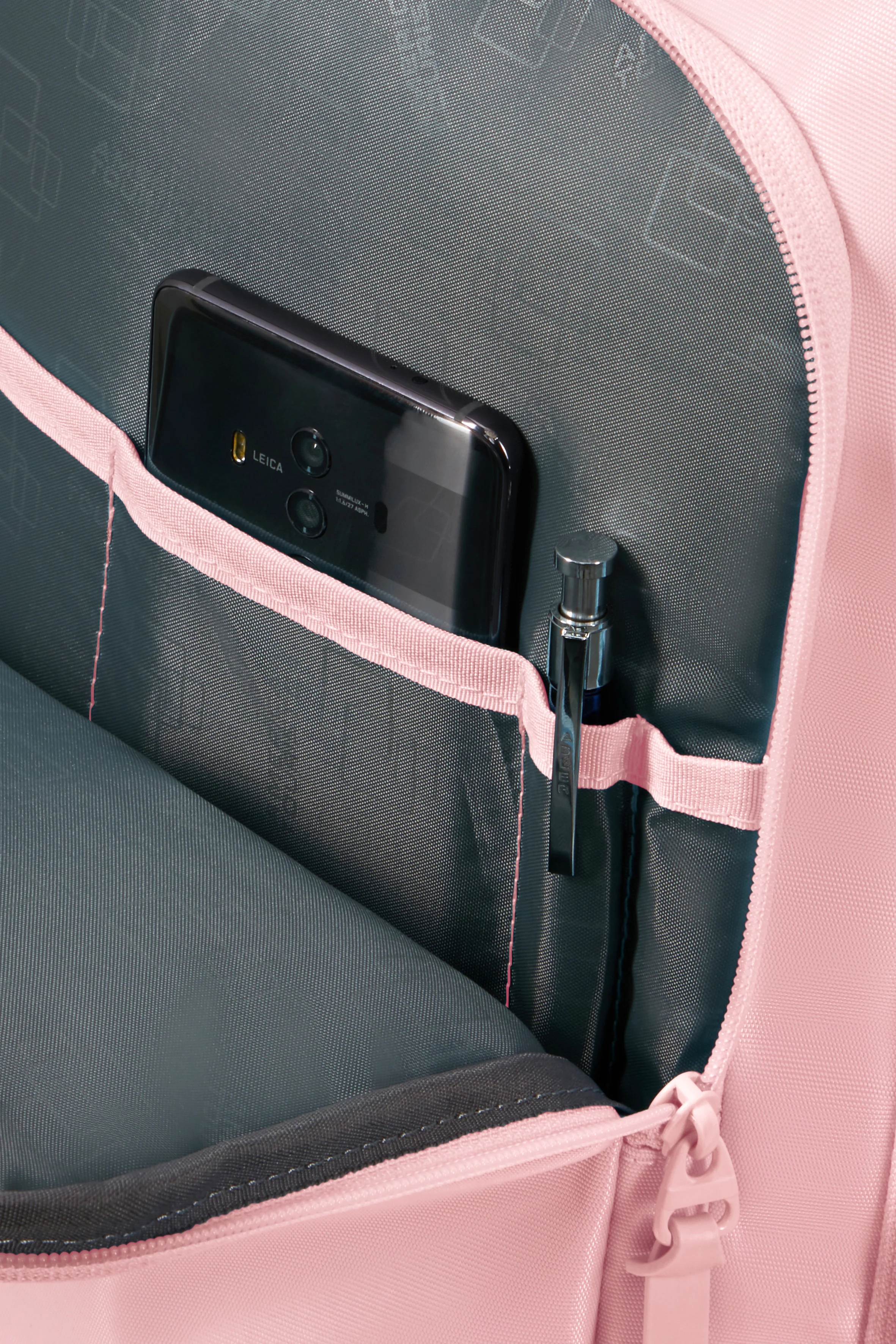 Pack Maleta Cabina SoundBox + Mochila Take2cabin de American Tourister - Rosa pastel - Image 20