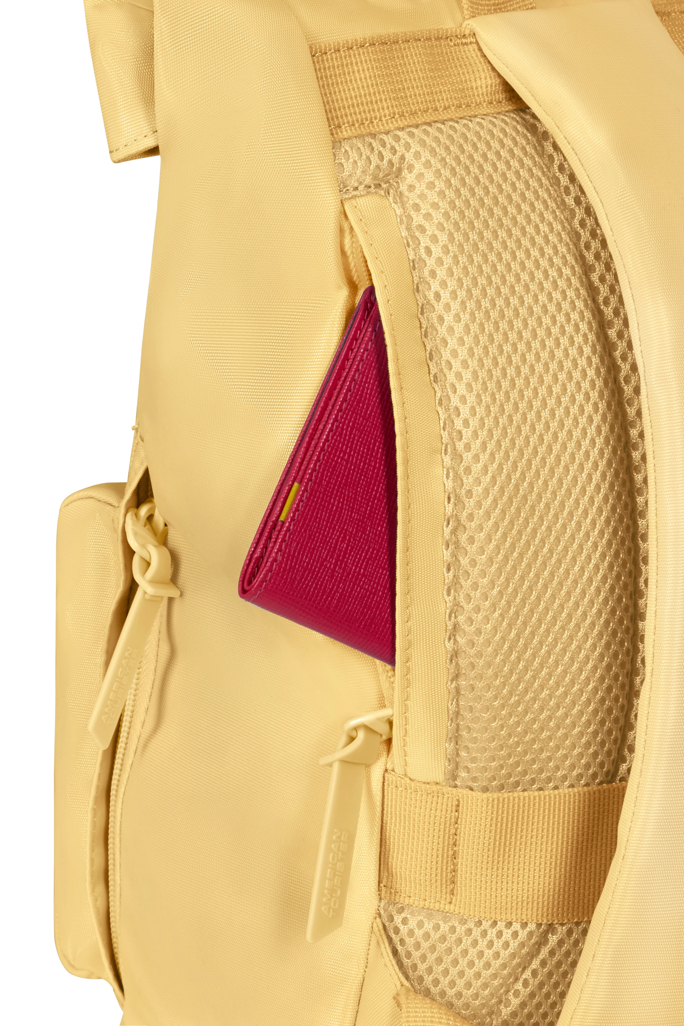 Pack Maleta mediana SoundBox + Mochila Urban groove de American Tourister - Amarillo pastel - Image 17