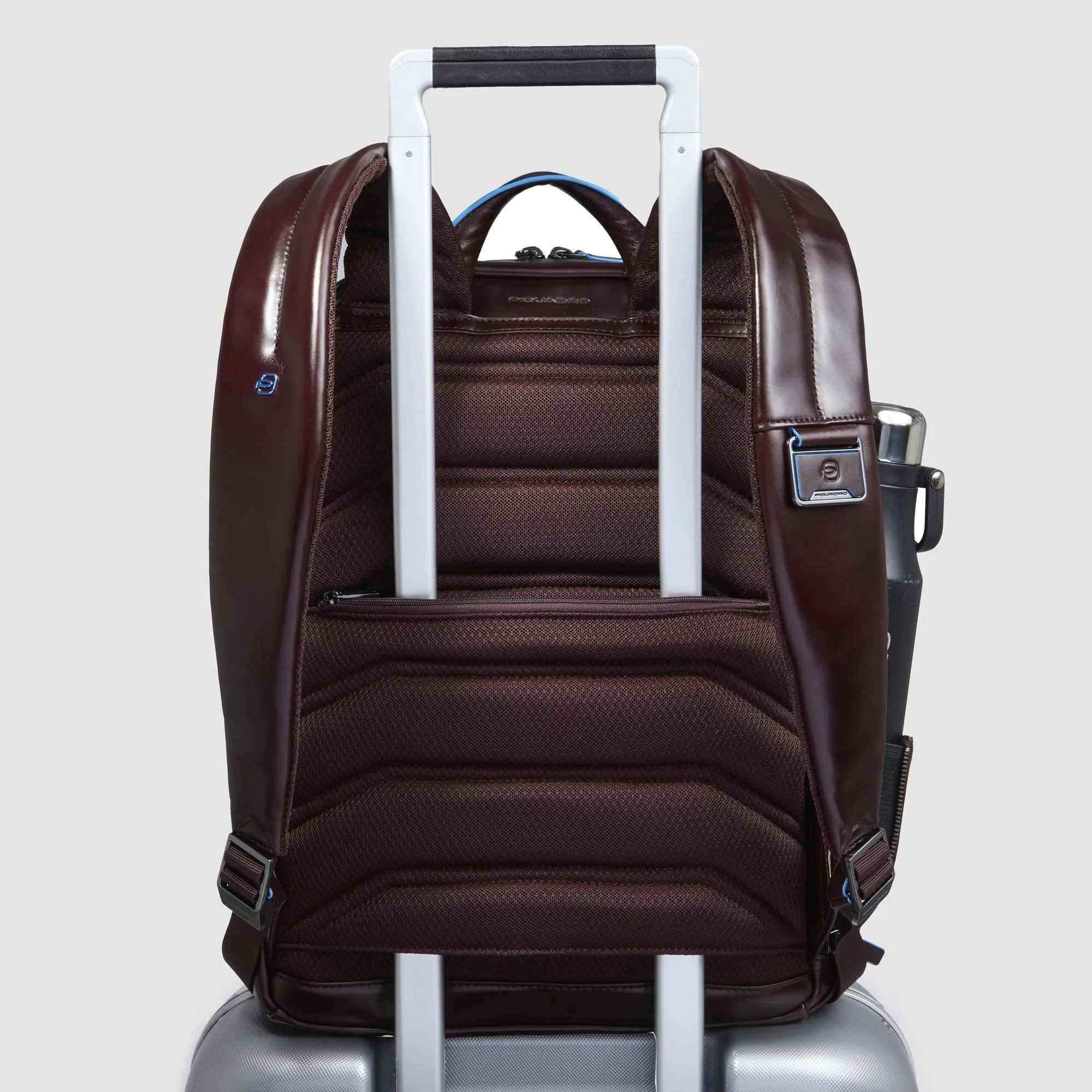PIQUADRO MOCHILA PEQUEÑA PARA PORTÁTIL E IPAD® BLUE SQUARE - Image 15