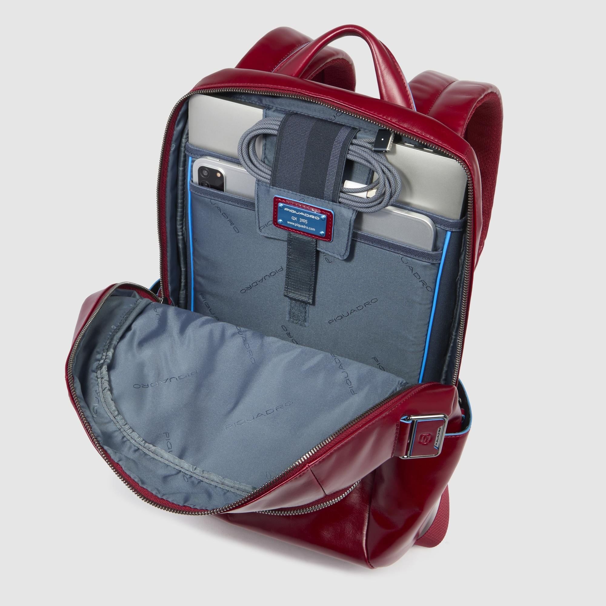 PIQUADRO MOCHILA PEQUEÑA PARA PORTÁTIL E IPAD® BLUE SQUARE - Image 23