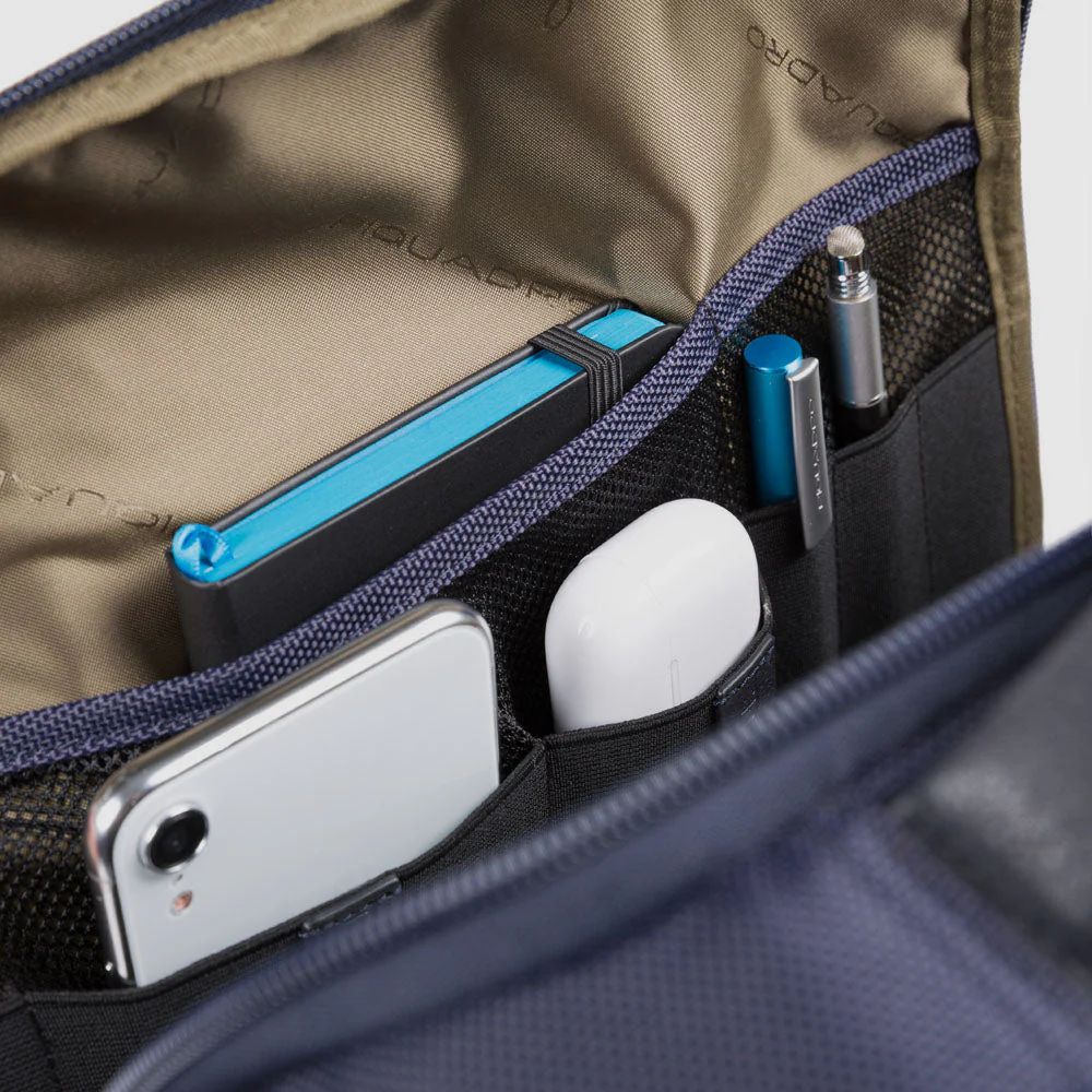 PIQUADRO MOCHILA PORTA ORDENADOR 15.6” Y PORTA IPAD® EN TEJIDO RECICLADO BRIEF 2 - Image 11