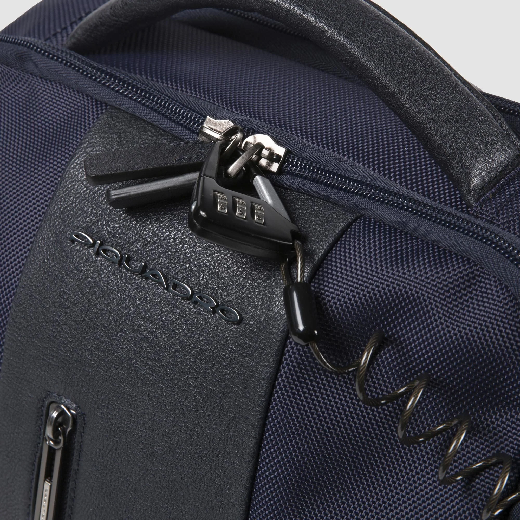 PIQUADRO MOCHILA PORTA ORDENADOR 15.6” Y PORTA IPAD® EN TEJIDO RECICLADO BRIEF 2 - Image 12