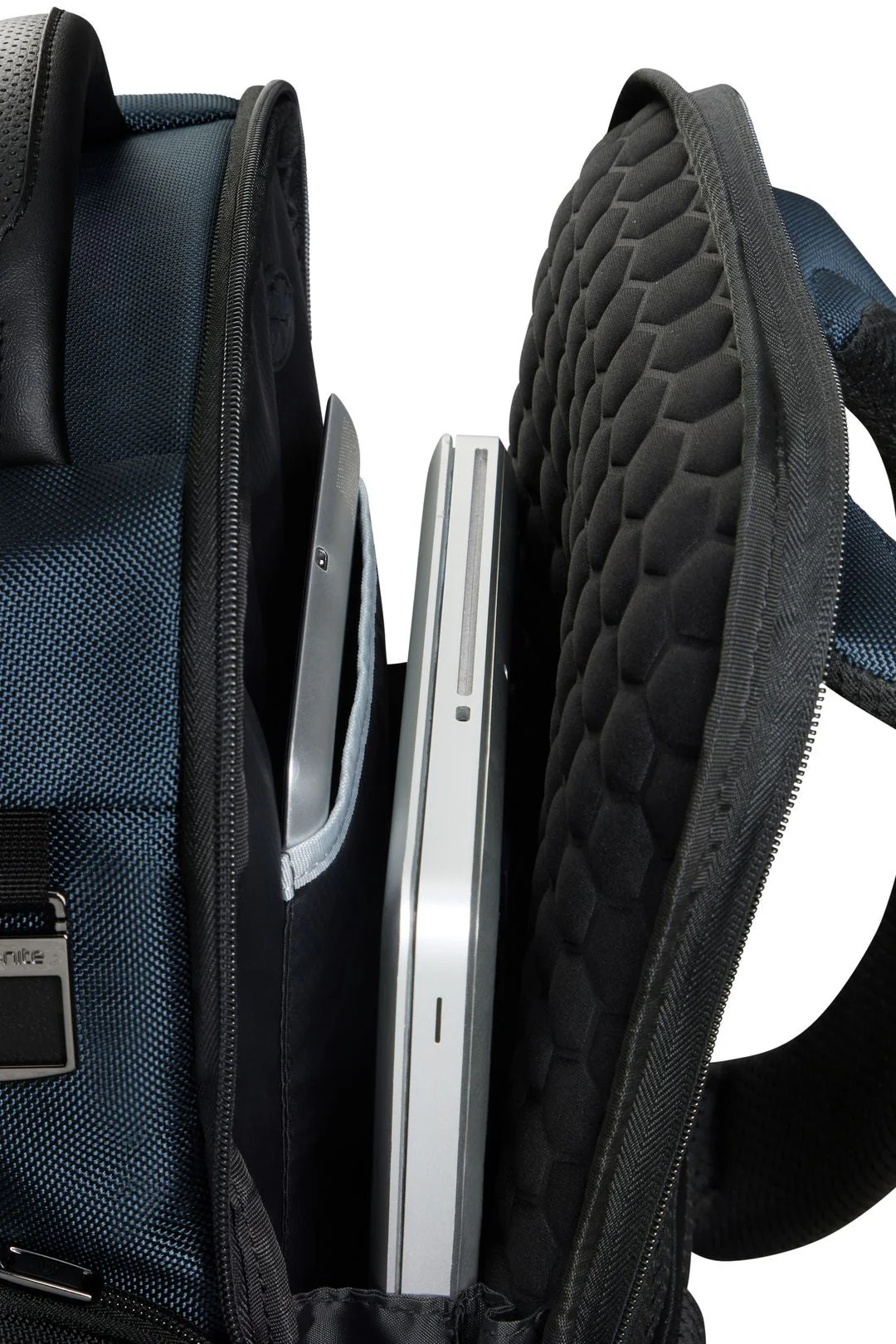 SAMSONITE MOCHILA DE VIAJE UNDERSEATER 15.6" PRO-DLX 6 - Image 23