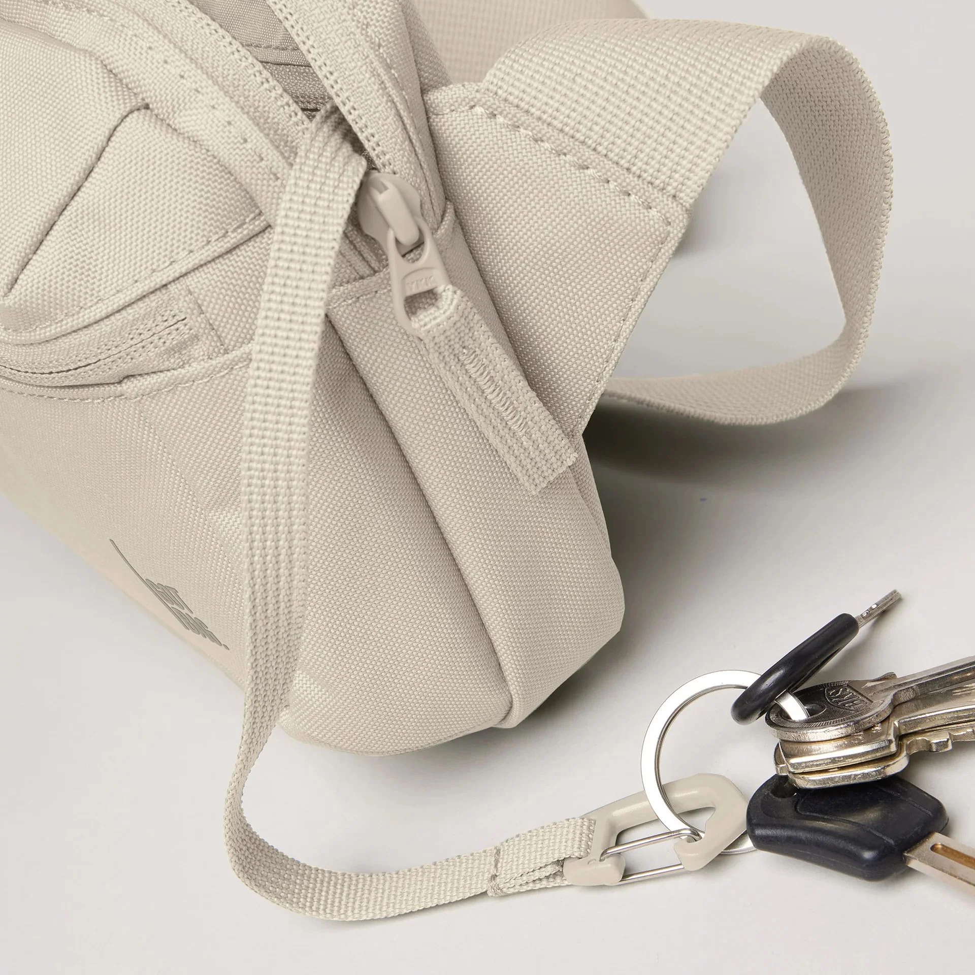 GOT BAG SLING BAG - Image 12