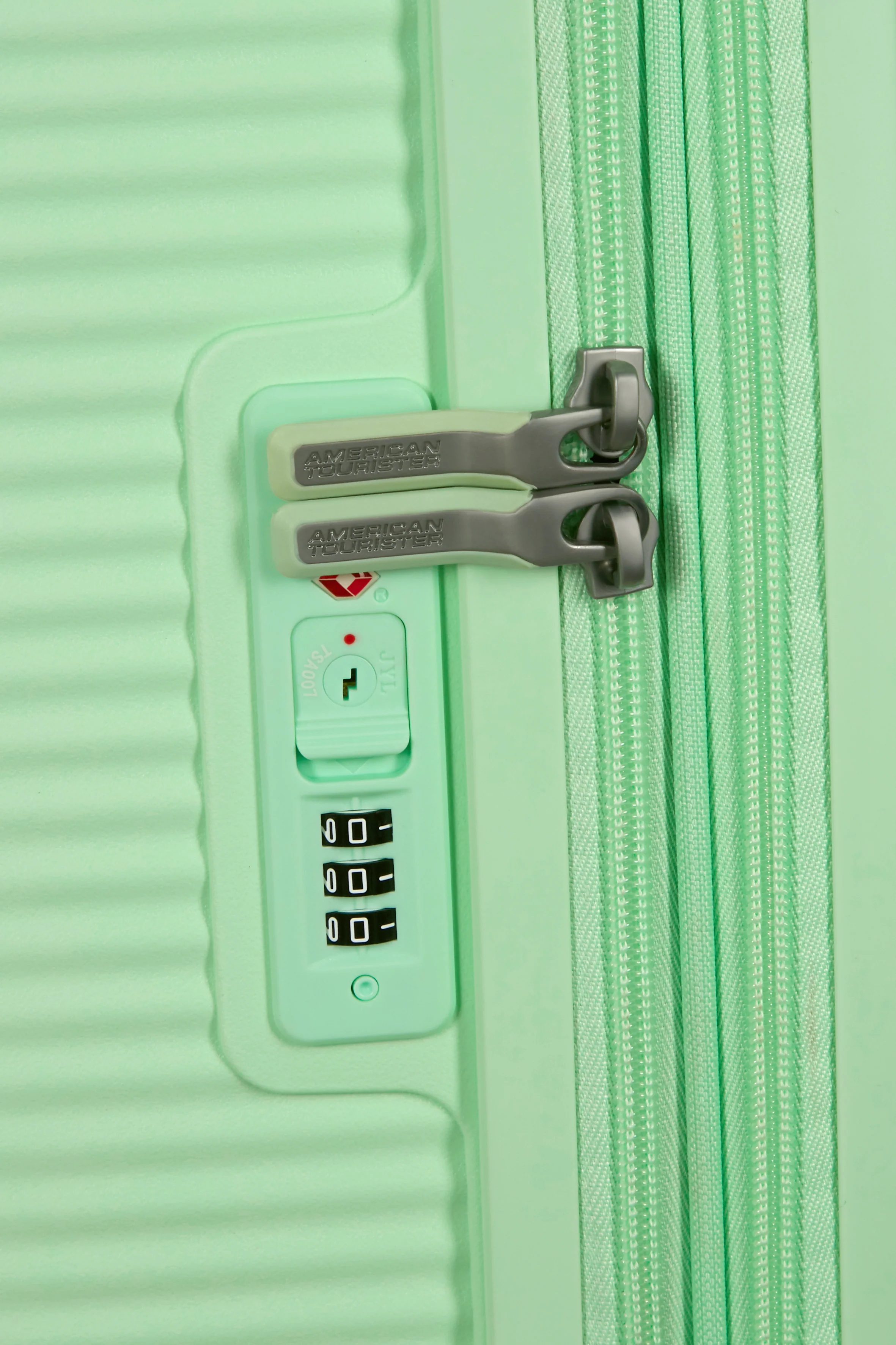 Soundbox de American Tourister Spinner Talla Grande - Image 154