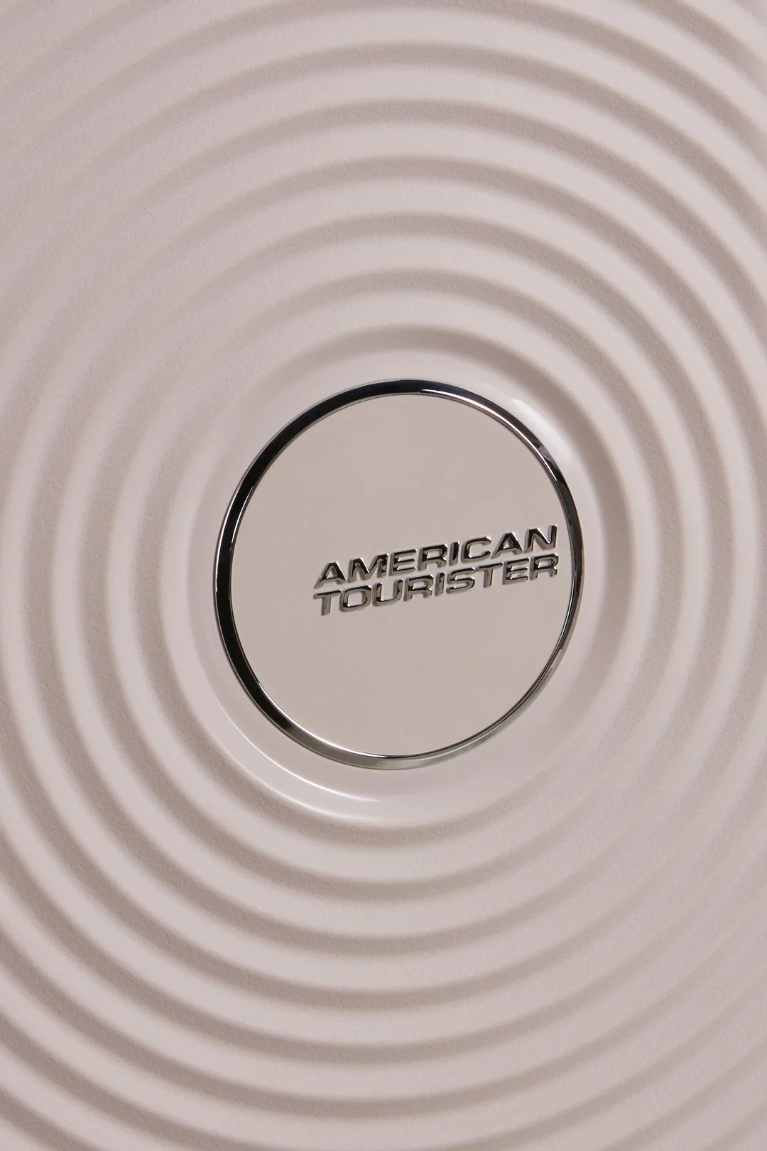 Soundbox  de American Tourister  Spinner Talla Mediana - Image 110