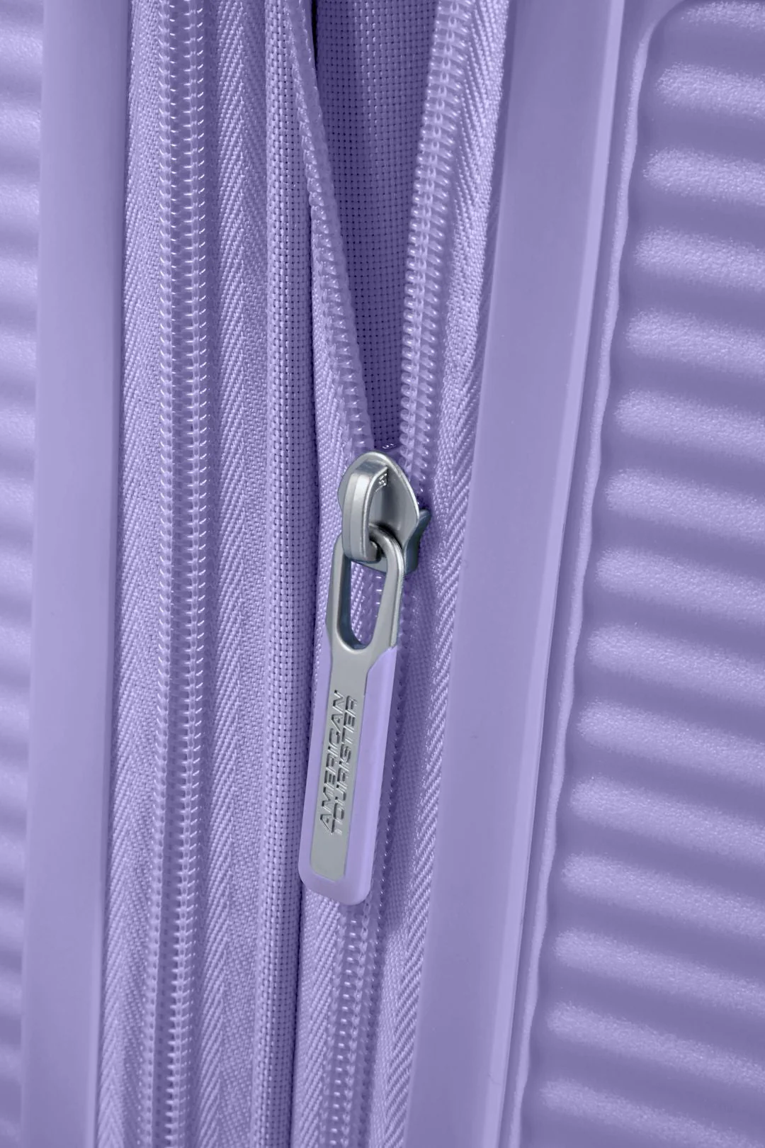 Soundbox  de American Tourister  Spinner Talla Mediana - Image 52