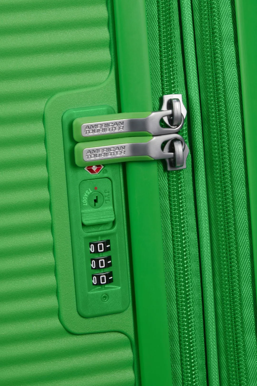 Soundbox  de American Tourister  Spinner Talla Mediana - Image 97